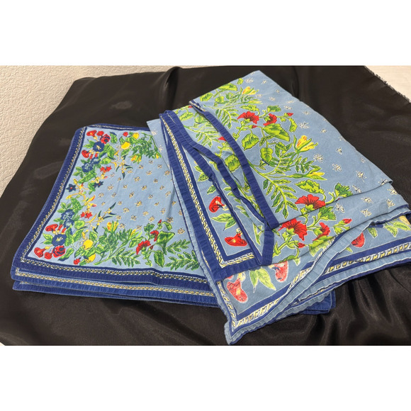 Williams Sonoma Provence Floral French Blue 8 Placemats Tablecloth 70x84 Bees - Picture 1 of 8